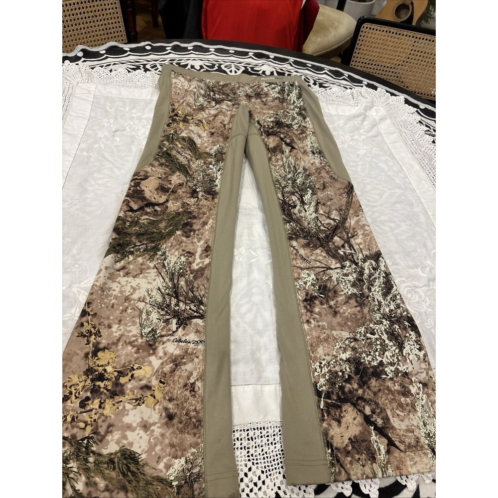 Camouflage Panel Softshell Women's Pants in Olive